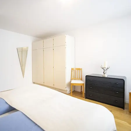 Apartment True 9 *