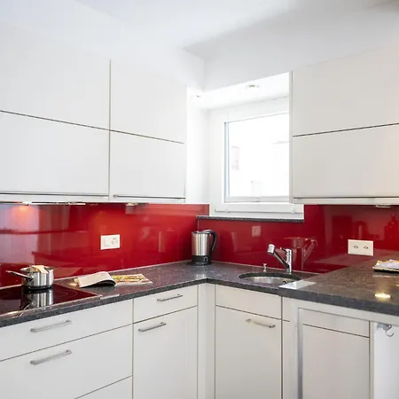 True 9 Apartment *